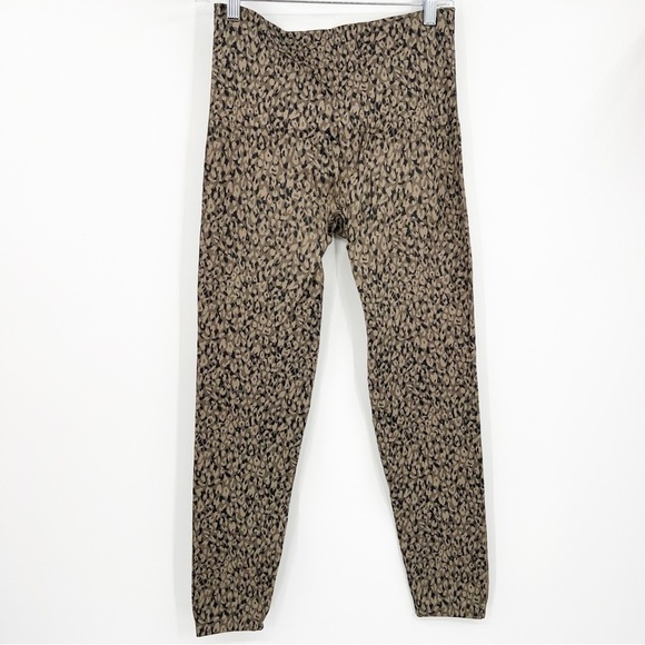 Spanx Look At Me Now Seamless Leggings Mini Leopard Print Slimming Size XL - Picture 4 of 4